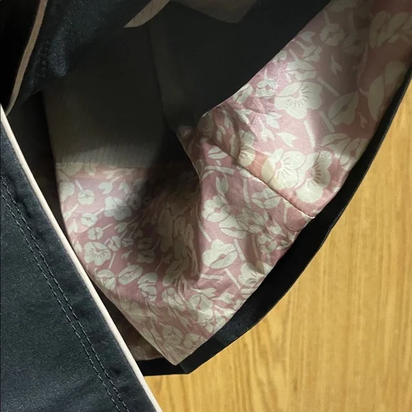 Kensie Black Trench Coat with Cream Piping
#17 - Picture 5 of 6